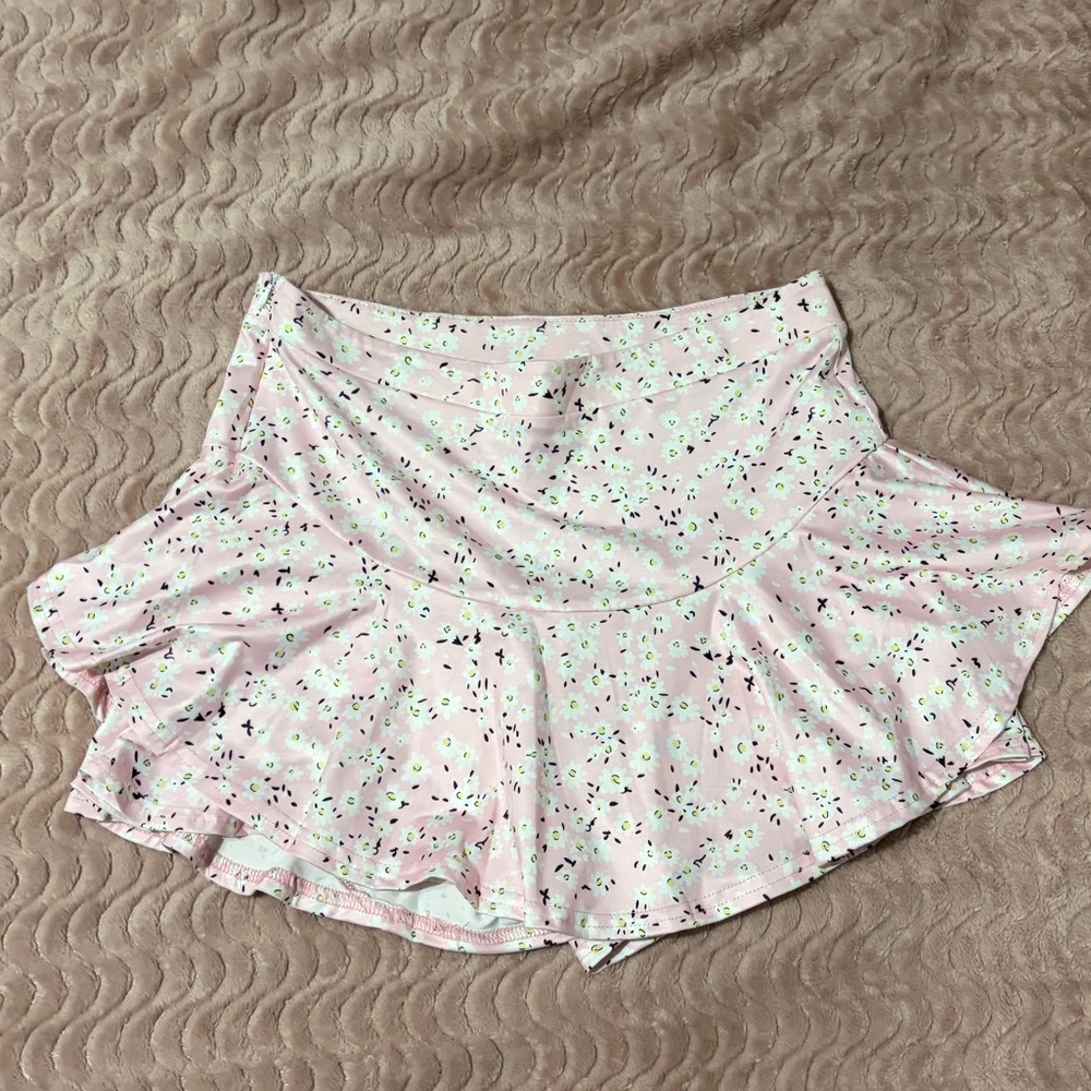 NWOT Pink Floral Patterned Skort Skirt Built In Shorts